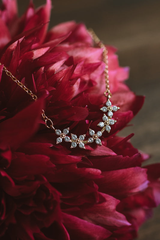 Simple Floral Sparkle Necklace